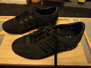 Scarpe da ginnastica unisex nere Adidas LA, taglia adulto 5 - Foto 1 di 5