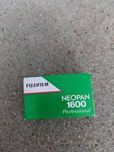 Fujifilm Neopan 1600 Professional Black and White Film - expired - fridge stored - Bild 1 von 2