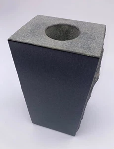 Vaso commemorativo granito affusolato 5""x4""x9"" nero getto - Foto 1 di 6