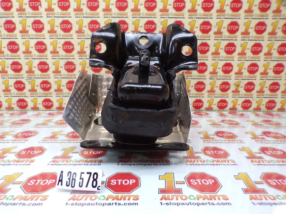 Chevrolet Suburban 1500 2007-2014 LH/RH soporte de montaje del motor 15854941 OEM Foto 1 de 4