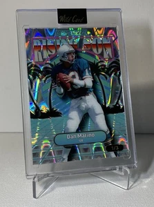 Dan Marino 2024 Wild Card Allumination Just The Hits RISING SON Ray Wave Holo 1/3 - Foto 1 di 5