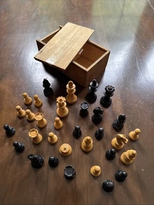 Chess Pieces Vintage Wooden Carved with 2 Damaged Pieces And Box - Picture 1 of 15