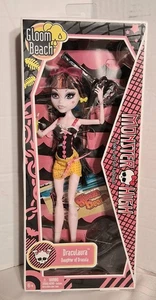 2010 Monster High * Gloom Beach * bambola Draculaura * Mattel #T7993 - Foto 1 di 6