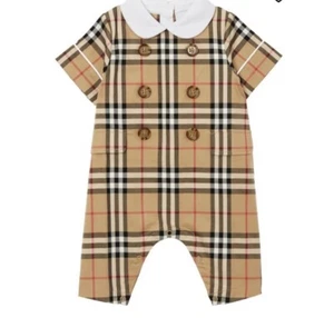 Burberry Kids Enterize Talla 18M - Imagen 1 de 3