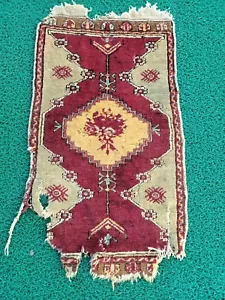 Central Anatolia Antique handwoven yastık rug - Picture 1 of 7