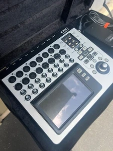 QSC TouchMix 16 Compact Digital Mixer - Picture 1 of 4