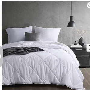 Sharper Image Cooling Touch Down Alternative Comforter White King/ Cal King Size - Picture 1 of 11