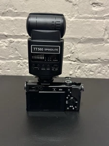 Neewer TT560 Flash Speedlite For Canon Nikon Panasonic Olympus Pentax - Picture 1 of 5