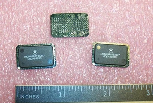 QTY (2) MCM69R819AZP7 MOTOROLA PGBA-119 4Meg LATE WRITE FAST SRAM NOS - Picture 1 of 4