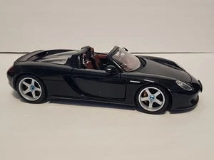 Maisto Premiere Edition Black PORSCHE CARRERA GT 1/18 Scale - Pre-Owned - Picture 1 of 9