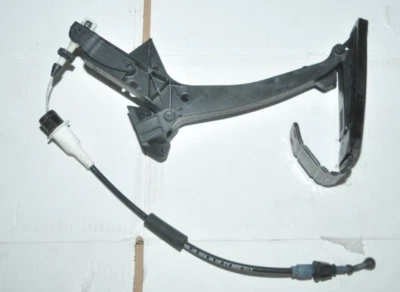 Датчик педали газа акселератора 1998-2004 MERCEDES-BENZ E430 W220 A2203000004 - Изображение 1 из 4