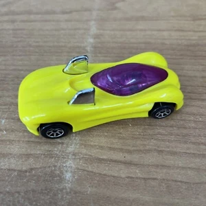 Hot Wheels Power Pipes Giallo - Foto 1 di 8