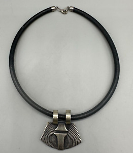 Sterlingsilber Schiebeanhänger Halskette schwarz Leder Kordel abstrakt modernistisch