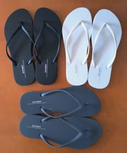 New Old Navy 3-Pack Women's Flip Flops Sandals in Black White & Gray Size 9 - Picture 1 of 3