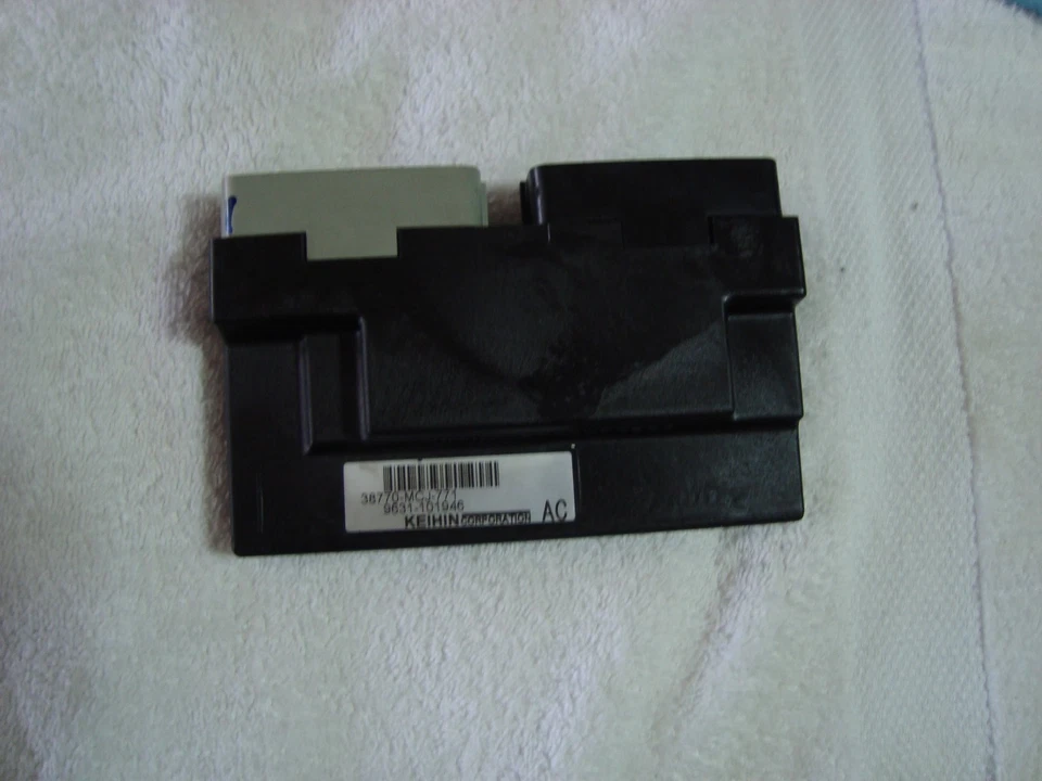 Controlador de computadora Honda CBR929RR CBR 929 2000 2001 2002 ECU ECM CDI Box Foto 1 de 1