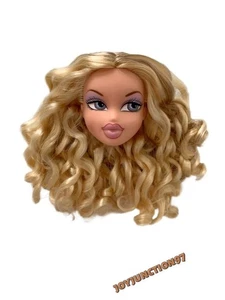 Bratz Girl Costum Party Cloe Head Sculpture Fashion Collector Figure Model - Picture 1 of 6