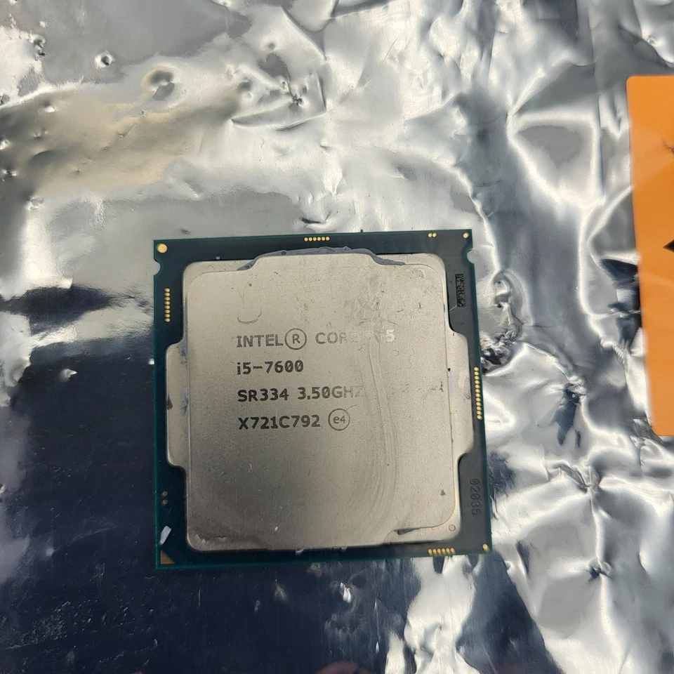 Intel Core i5-7600 SR334 Processor 6M Cache 3.50 GHz up to 4.10 GHz, LGA1151 - Image 1 of 2