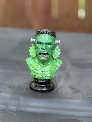 Frankenstein/criatura personalizada de la Laguna Negra Foto 1 de 2