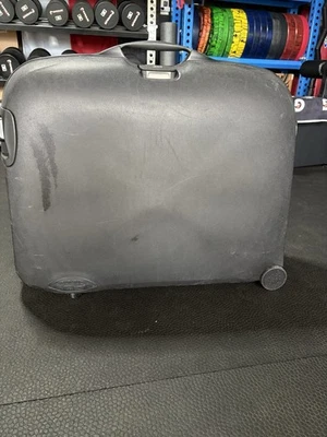 Samsonite Oyster Hard Shell Large Pull Along Suitcase Combination Lock Black - Image 1 of 4