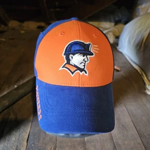 Sombrero vintage con tirantes universitario de la Universidad de Wisconsin Platteville Pioneers NCAA - Imagen 1 de 4