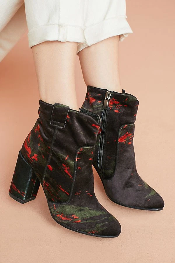 NUEVO EN CAJA Botines Anthropologie Camuflaje Estampado Terciopelo Por Bruno Premi Talla 39 Foto 1 de 4
