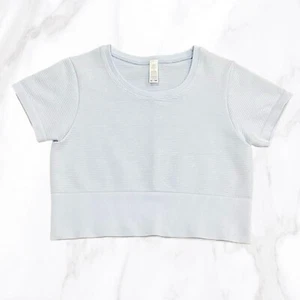 Aerie OFFLINE Damen Baby Blau Sidewalk Seamless Cropped T-Shirt, Größe L - Bild 1 von 4