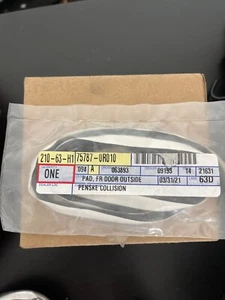 Genuine Toyota Pad Front Door Outside 75787-0R010 - Picture 1 of 2