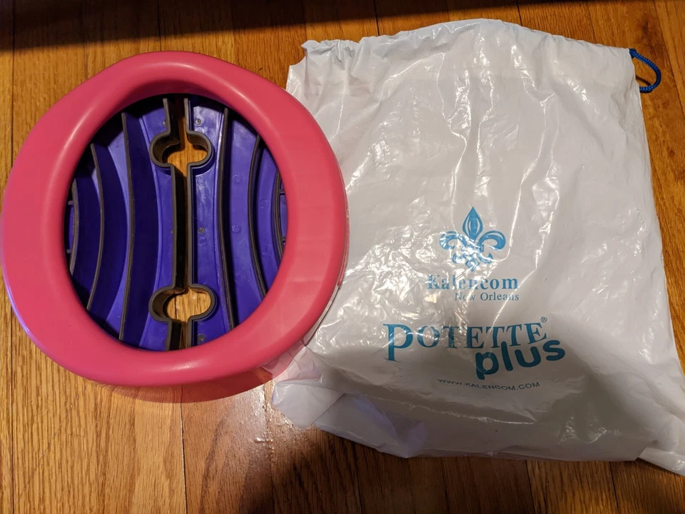 Portable Travel Potty - Image 1 of 1