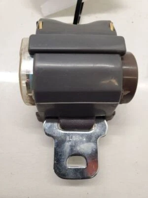 Cinturón de seguridad trasero izquierdo Toyota 4 Runner, 1988, gris, JC11 Foto 1 de 4