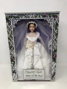 Barbie Pop Culture Elizabeth Taylor in Father of the Bride 2000 Doll - Picture 1 of 6