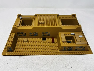 LEGO Indiana Jones: Temple of the Crystal Skull (7627) BASEPLATE  - Image 1 of 4
