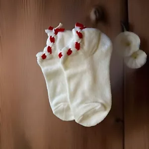 Women's Vintage Acrylic Blend Socks Red Ribbon Bow Ankle Size 9-11 White - Picture 1 of 4