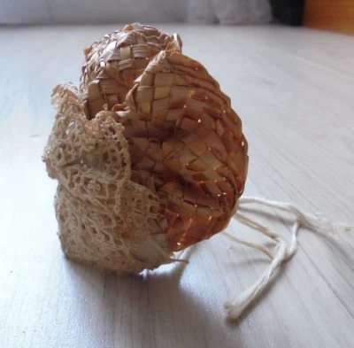 Petit Chapeau de poupée ancienne en paille - Photo 1/4