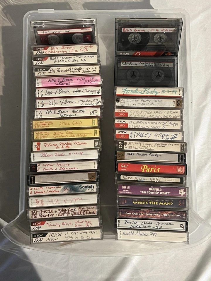 Mix Lot  - Image 1 of 1