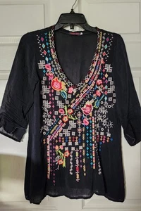 Johnny Was V Neck Blouse Xsmall Black Floral Heavy Embroidered Top 3/4 Sleeve - Picture 1 of 4