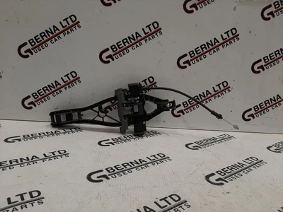 Подлинный кронштейн для ручки задней правой водительской двери Volvo V50 2004-2012 30663866 - Изображение 1 из 4