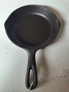 unmarked  volrath or possible wapakno. 3 cast iron skillet unmarked 1920/29 rare - Picture 1 of 13