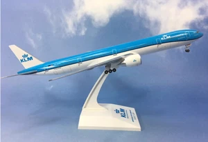37CM 1:200 Risesoon KLM BOEING 777-300ER Passenger Airplane ABS Plastic Model - Picture 1 of 7