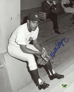 Hector Lopez Signed New York Yankees 8x10 Photo (MAB) - Picture 1 of 1