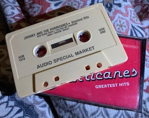 JOHNNY & THE HURRICANES - GREAT HITS Cassette Tape 1983 vintage - Picture 1 of 7