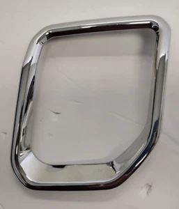 2017-2021 JEEP COMPASS FRONT BUMPER GRILLE BEZEL INSERT RING MOLDING "G" OEM - Picture 1 of 3