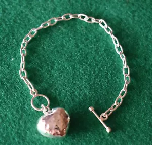 Pulsera de plata de ley con corazón martillado .925 NUEVO - Imagen 1 de 8