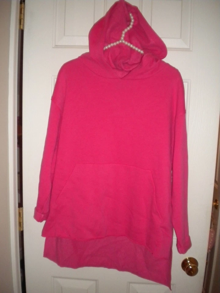 City Streets милый розовый с капюшоном толстовка с мешочком длиннее на спине новый с Ярлыками S - Изображение 1 из 1