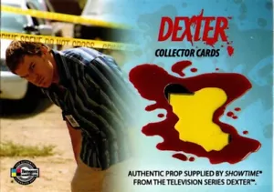 Dexter Staffeln 1&2: DPC3 Tatort Band Requisitenkarte - Bild 1 von 1