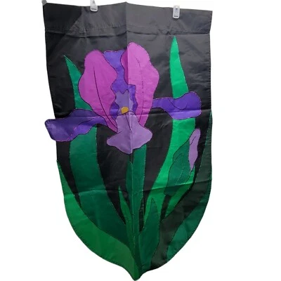 Bandera de patio de primavera púrpura planta de iris floreciente follaje verde 27,5" x 43" nailon pesado Foto 1 de 3