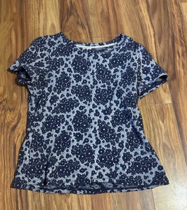 Top jacquard floreale blu navy Anthropologie Postmark Forget Me Not taglia MP - Foto 1 di 7