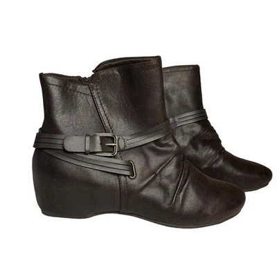 Bass Willow Boots Booties Womens 10 M Brown Side Zipper - Image 1 of 4