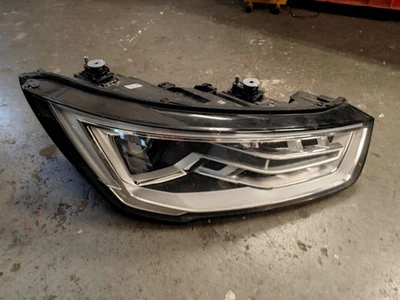 Audi A1 8X Bi-Xenon LED Scheinwerfer rechts 8X0941006 oder 8X0941006 Original - Bild 1 von 4