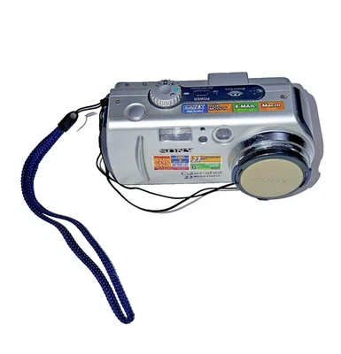 Sony Cyber-Shot DSC-P50 Digital Camera 2.1 MP - Silver NOT WORKING - Image 1 of 3