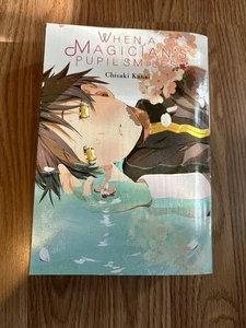 When a Magician's Pupil Smiles von Chisaki Kanai, Softcover, - Bild 1 von 4